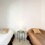 Almazen Apartamentos, Arrayan 23 סביליה